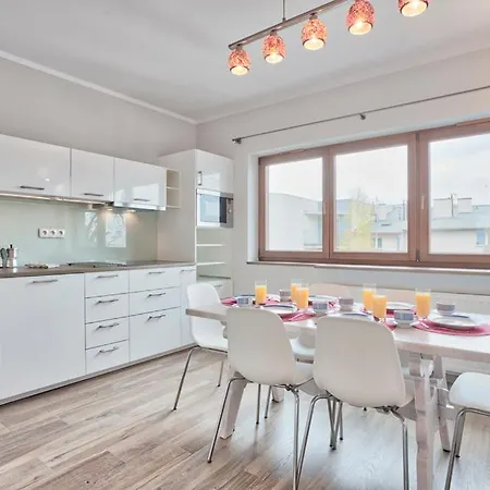 Apartment Family By Tyzenhauz *