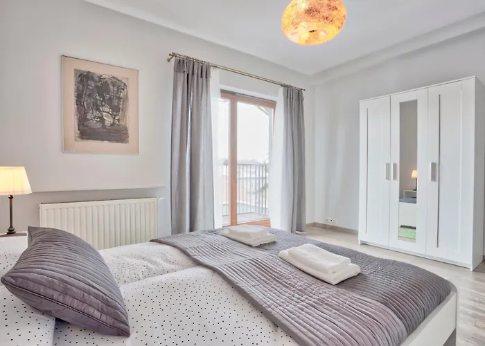 Family By Tyzenhauz Lägenhet Kraków